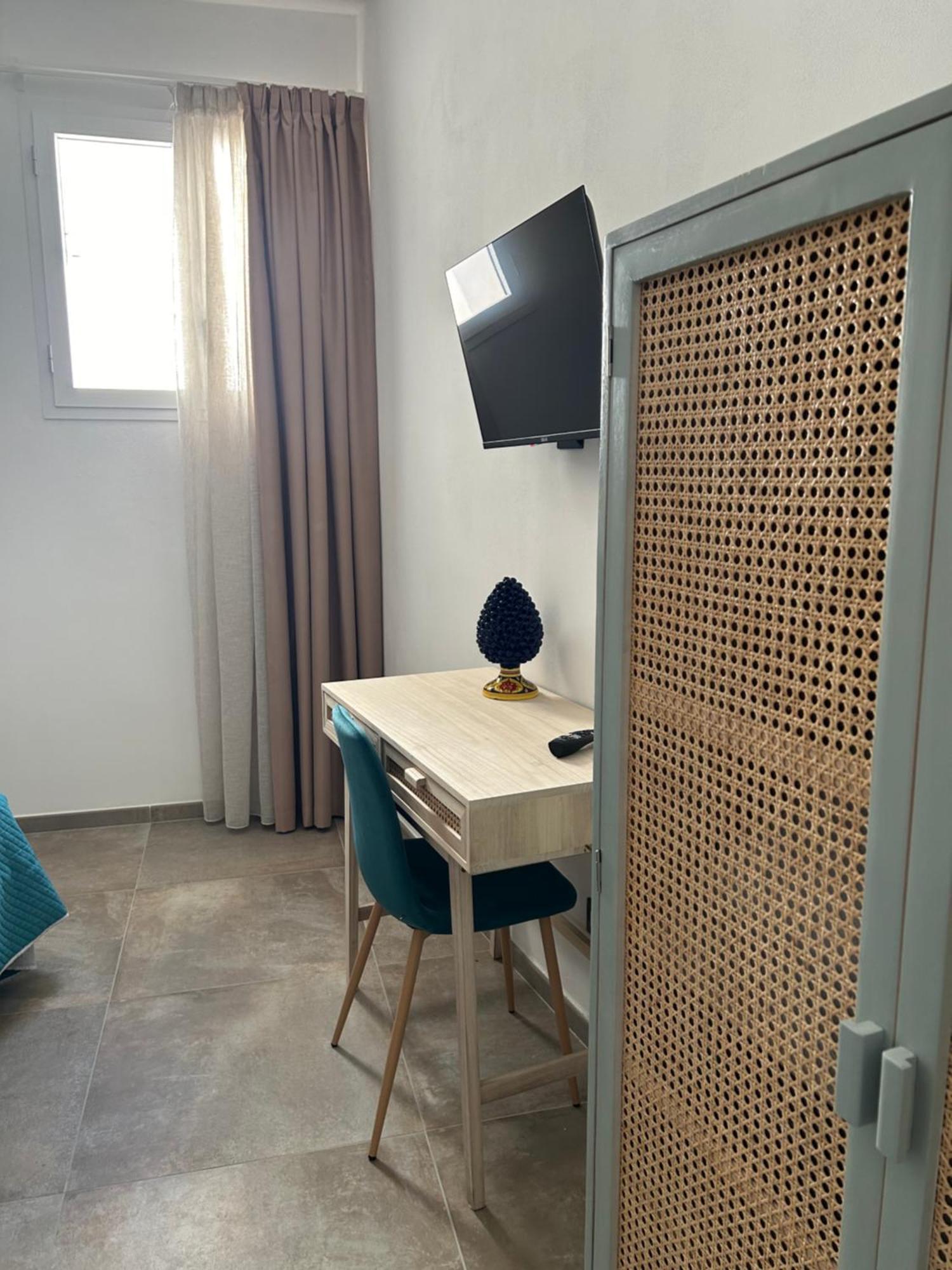 לינה וארוחת בוקר אגריג'נטו La Casa Di Pippo Flora מראה חיצוני תמונה